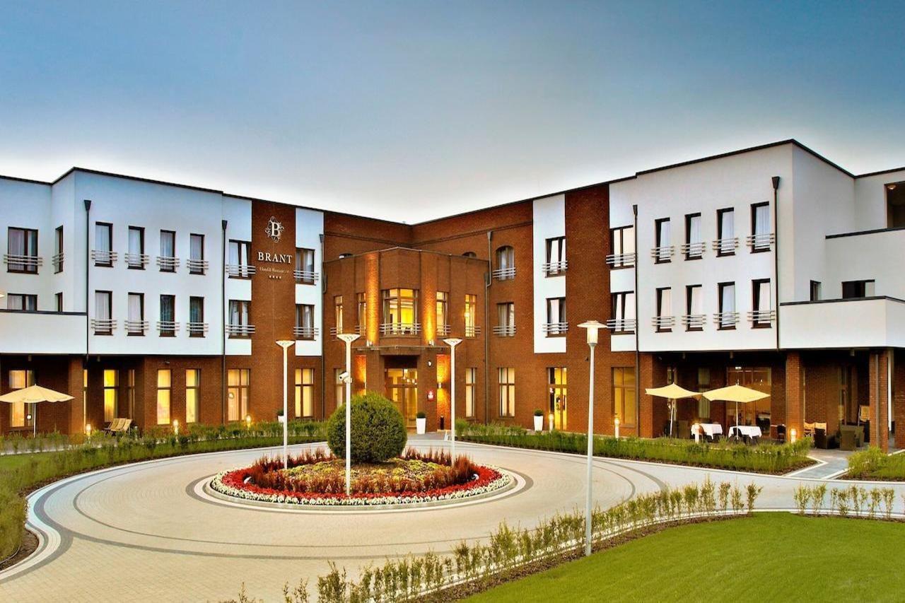 Mercure Wiazowna Brant Buitenkant foto