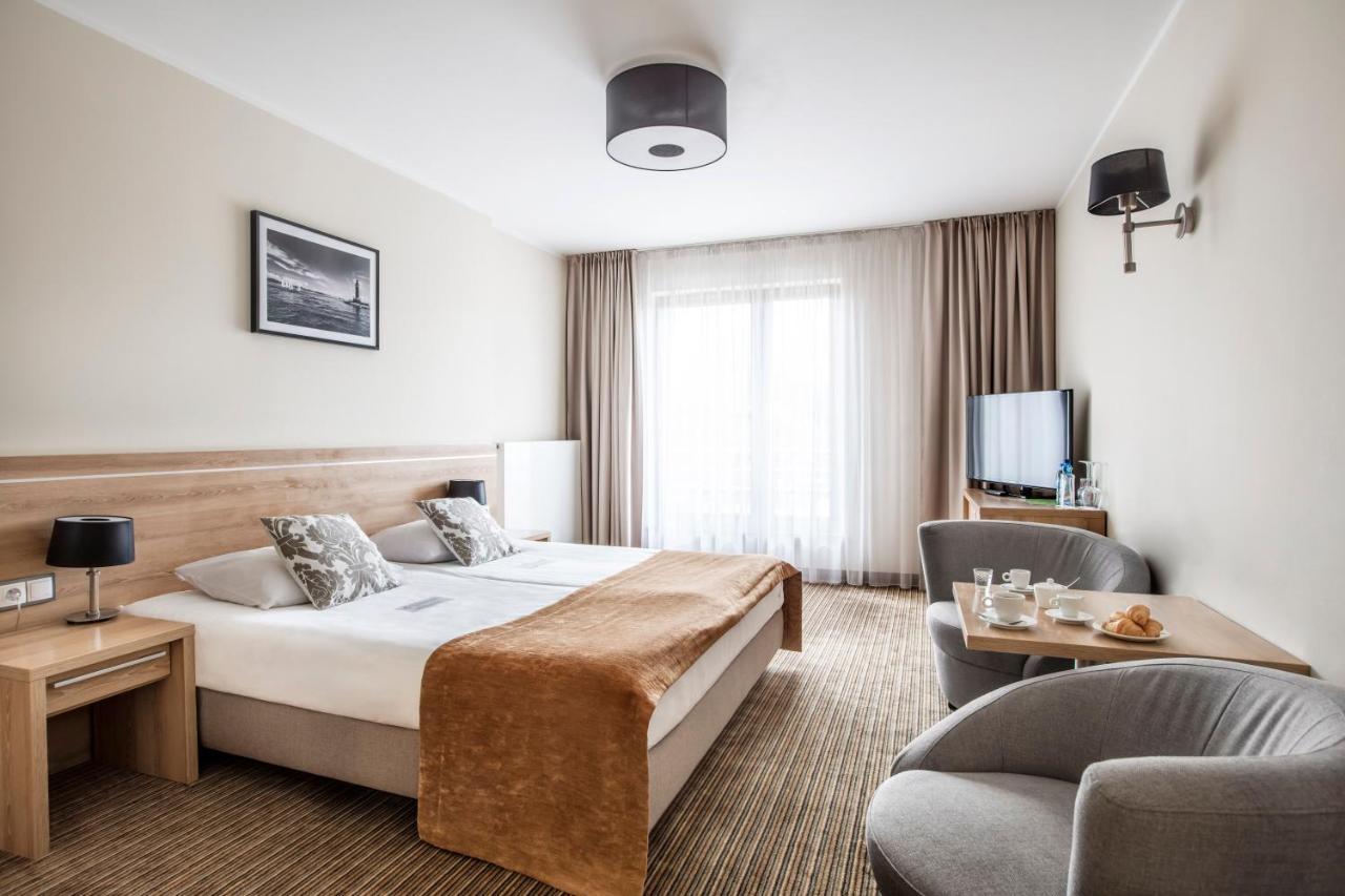 Mercure Wiazowna Brant Buitenkant foto