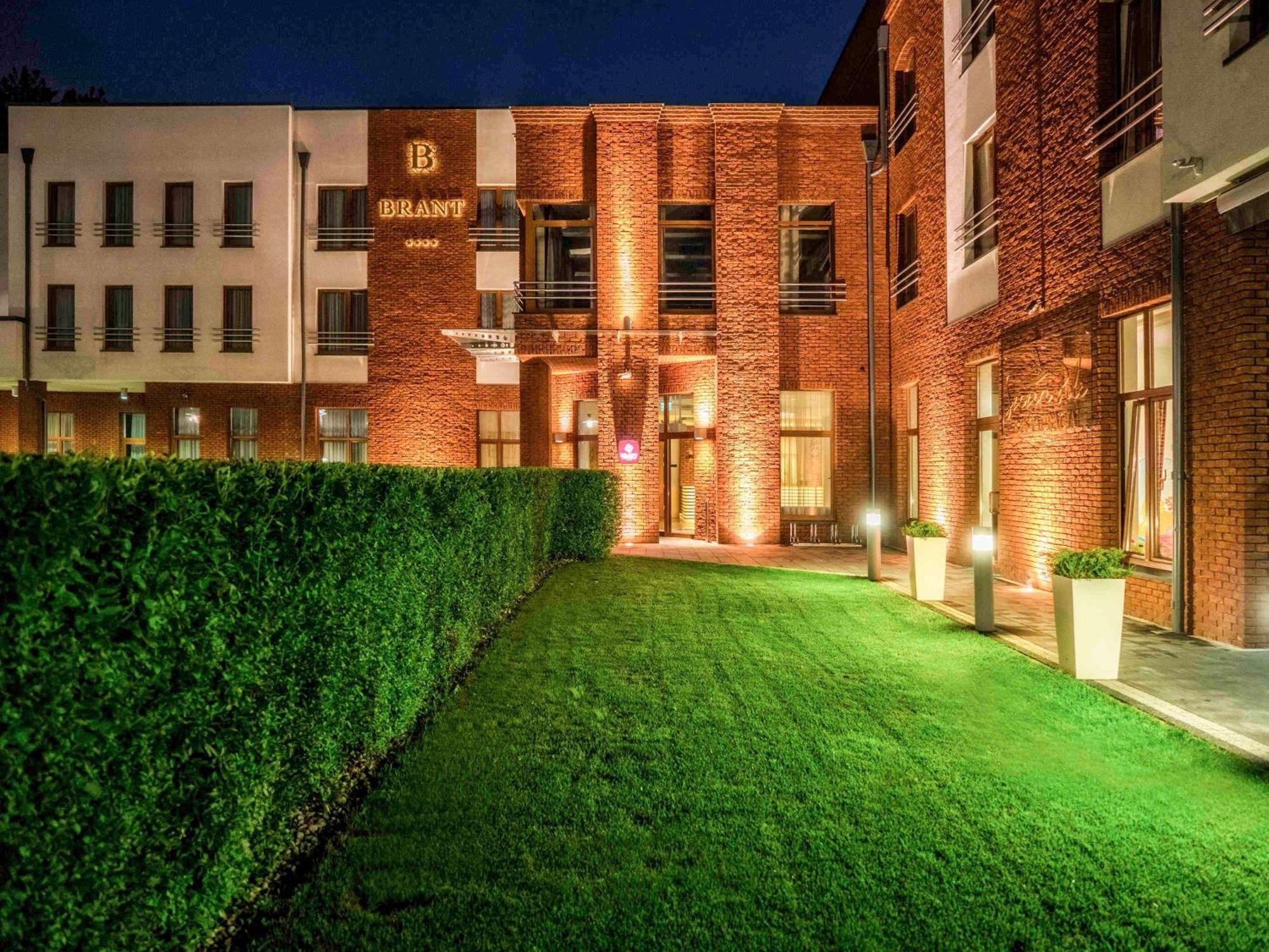 Mercure Wiazowna Brant Buitenkant foto