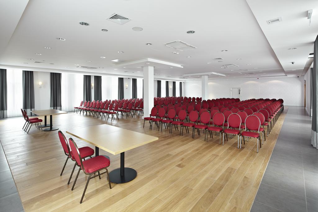 Mercure Wiazowna Brant Buitenkant foto